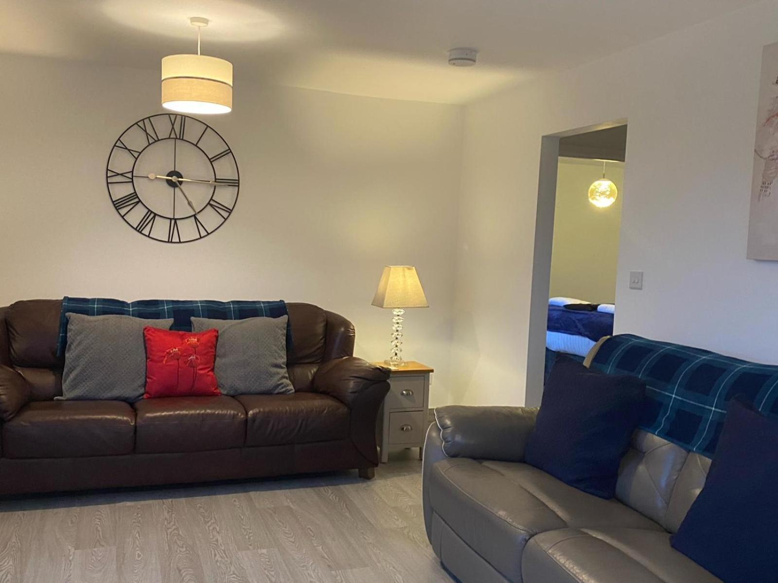 Fairview Farm Holiday Accommodation 14 Luxury Lodges, Cabins, Dog Friendly, Suitable For Couples, Families And Groups, Wedding Guests , Corporate Events, Sleeps 2-65 Guests In Ravenshead, Nottingham Near Sherwood Forest, Set In 88 Acres エクステリア 写真